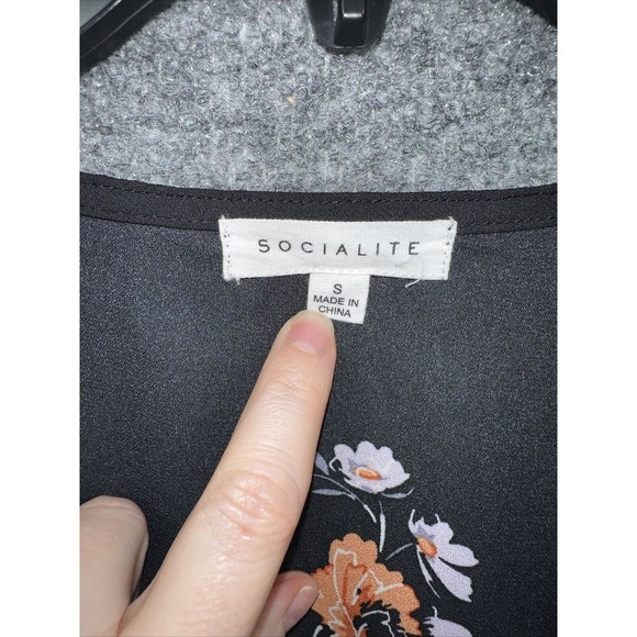Socialite Blouse Women's Sz S Floral Wrap Black Long‎ Sleeve Elastic Chiffon Top - Picture 5 of 10